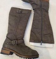 Kenneth Cole Reaction Tough It OUT Tall Brown Zipper Boots NWOT Sz 8 Faux Suede
