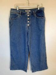 Levi’s  | Regular Wash Button Fly "Mile High Cropped Wide Leg" Jean Size 32