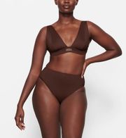 SIGNATURE SWIM PLUNGE BIKINI TOP Large Cocoa NWT