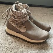 Women's Merrell Alpine Pull On Brindle Vegan Leather Knit Boots | Size 7