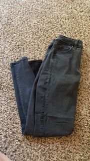 Black Skinny Jeans