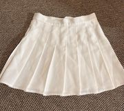 white tennis skirt 