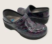 LT Pro Wavy Lines Purple Blue Black Patent Comfort Clogs 37 6.5 - 7