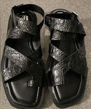 GIANNI BINI Back stage Crocodile Embossed Leather Toe Ring Flats Size 10 NWOT