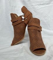 ALTER’D State camel Cade booties stacked heel size 9