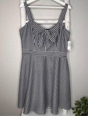 Roz & Ali NWT Striped Dress * Gray White * 14