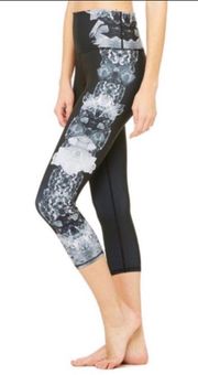 Alo Yoga Alo Airbrush High Waist Crystal Capris