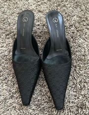 ST. JOHN Size 6,5  SLIP ON Monogram Pointed Toe