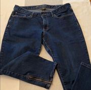 EDDIE BAUER Modern Fit Crop Ankle Zip Jeans Size 8 Dark 3/$20 SALE!