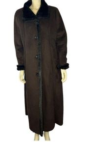 Vintage Jones New York's luxe style trimmed, faux fur long brown coat size large