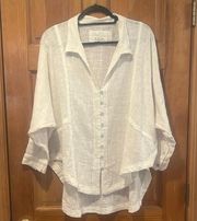 We the free women’s off white button down  hi low top size small .
