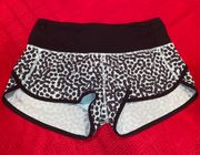 Lululemon Run Speed Short Size 4 Low Rise 2.5” Ace Spot Tranquil Blue Black