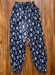 Navy and white high rise jogger pants w drawstring ikat pattern  S