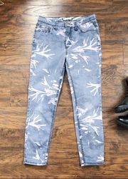 Free People • Tropical skinny jeans grey purple palm leaf print cropped ankle