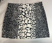 Beautiful Black & White Mini Skirt