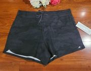 Velocity Black Camouflage Shorts Size Large