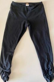 Womens Lucy Activewear Capri Leggings Black/Blue Size XS. 87% nylon, 13% Lycra