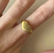 NWOT  10k gold plated signet heart ring