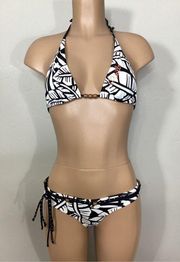 New. O’Neill black and white tropical bikini. XS. Retails $108