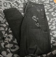 Blacked Destroyed Jeans​