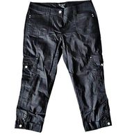 White House Black Market Crop Leg Cargo Pants in Black Size 4