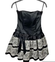 Vintage  Strapless Satin Lace Mini Dress Black Cream Size 4