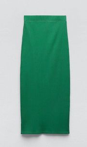 Ribbed Midi Skirt