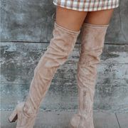 NIB lulus boots