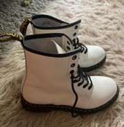 Dr. Martens White s