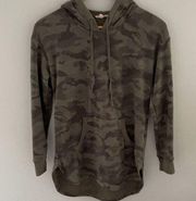 Jane and Delancey military print pullover hoodie sweatshirt.  Size S.