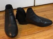 Kenneth Cole Reaction women’s size 6 leather‎ back zip up ankle boots