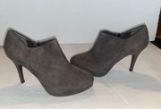 Liz Claiborne Womens Ankle Boots Booties Heels Side Zipper Gray Size 8