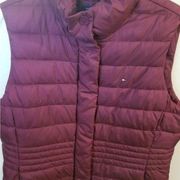 Tommy hilfiger size large cranberry colored vest puffed quilted vest. Bust 42