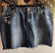 Womens True Craft Blue Jean Distressed Denim Skirt Size 13