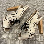 LAMB by Gwen Stefani Cream & Black “Hoshi” Heels | Size 6.5