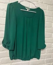 Emerald green blouse with long sleeves EUC