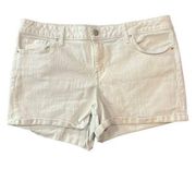 Jessica Simpson White Forever Roll Cuff Shorts Size 32