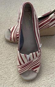 Toms adorable striped wedge peep toe