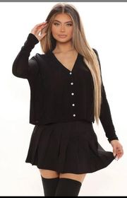 Black Long Sleeve Cropped Top