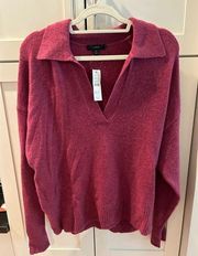 Collared V-neck sweater in Supersoft yarn