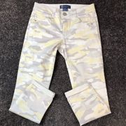 Democracy Ab Solution Tummy Control Jeans Size 6 Light Gray Camouflage EUC