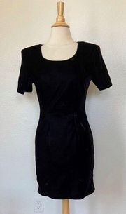 Vintage 90’s Solid Black Velvet Short Sleeve Sheath Dress