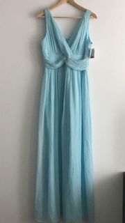 New Donna Morgan Sleeveless Empire-Waist Gown‎
