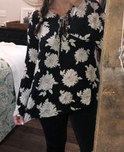 Sun & Shadow medium bell sleeve boho floral blouse