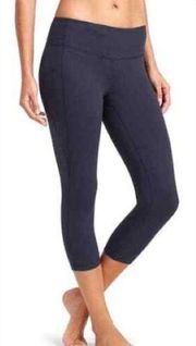 Athleta Revelation Cropped Capri Leggings Dark Blue Large