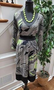 Liz Claiborne Women Multicolor Polyester Long Sleeve V-Neck Knee Length Dress 12