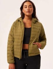 girlfriend collective Hooded Packable Puff Jacket in Woodstock - Olive Green XXL