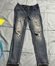 Distressed Skinny jeans