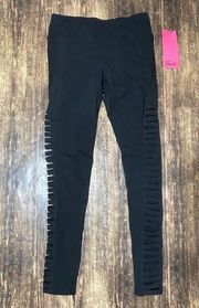 NWT Betsy Johnson Performance Crisscross  leggings size SMALL