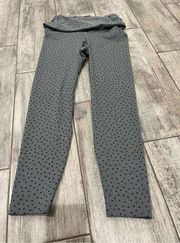 Nike  Women's Yoga Twist-Waist High-Rise 7/8 Length Leggings Gray/Black Dot Sz M